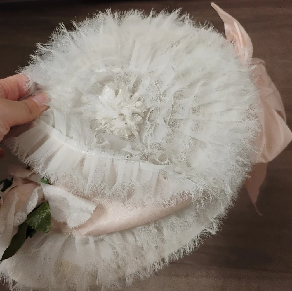 Vintage 1950s Frilly Faux Flower Bonnet Style Hat OS
